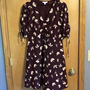 V neck dress with drawstring